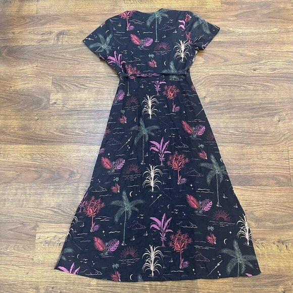 Marine layer Emlyn Midi Wrap Dress inMidnight Palms XS - Picture 8 of 9